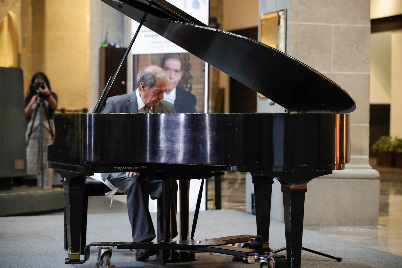 Rinden homenaje a Manuel M. Ponce en Antigua Casona de Xicoténcatl