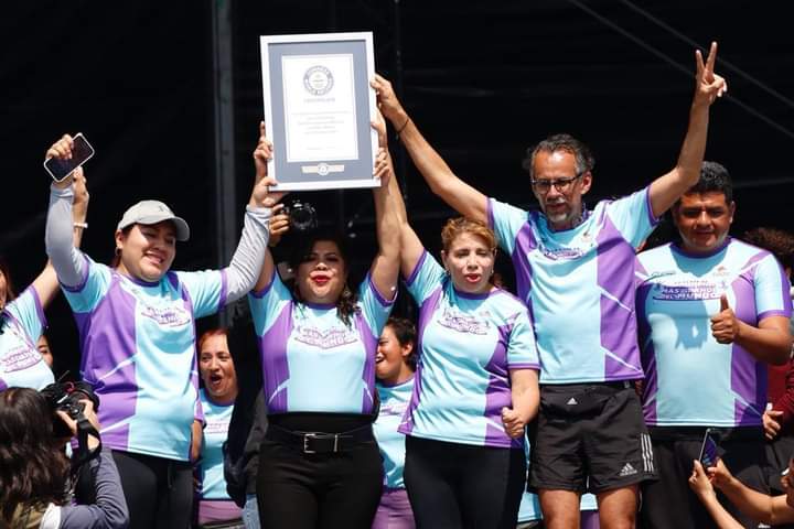 CDMX e Iztapalapa impusieron el Récord Guinness por “La Clase de Trampolines Fitness más grande del mundo”