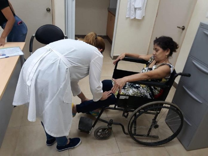 Gobierno de México garantiza a personas con discapacidad acceso a pensiones y rehabilitación: AMLO