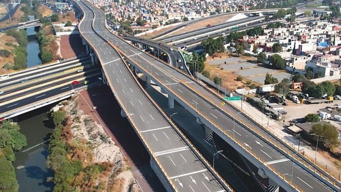 AMLO inaugura vía principal al AIFA