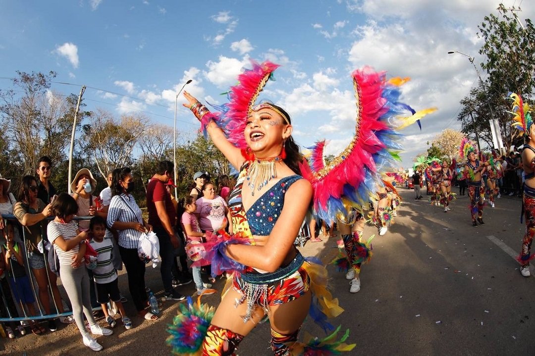 Carnaval de Mérida 2023: Ritmo y sabor en el Domingo de Bachata
