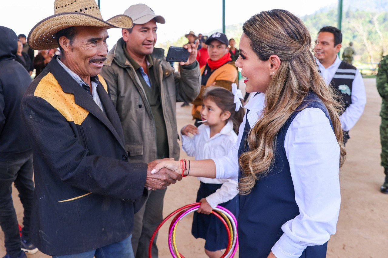 Evelyn Salgado busca pacificar Sierra de Tierra Caliente