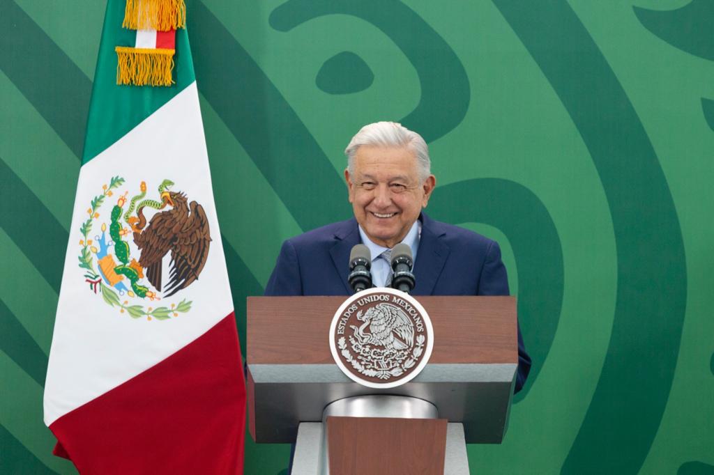 Obrador llamará a mexicanos en EU a no votar por republicanos