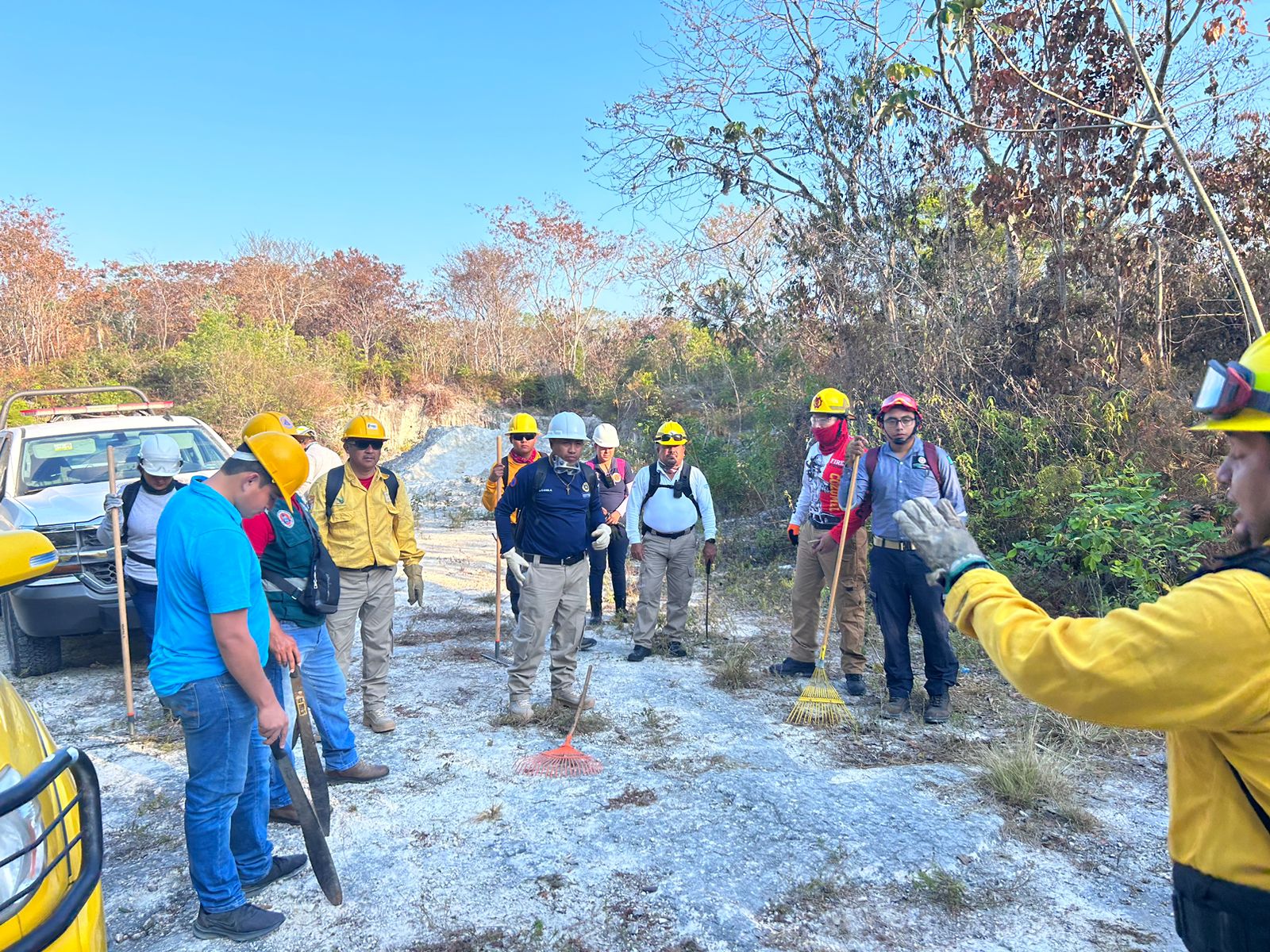 La COEPROC y CONAFOR capacitan a combatientes de incendios forestales