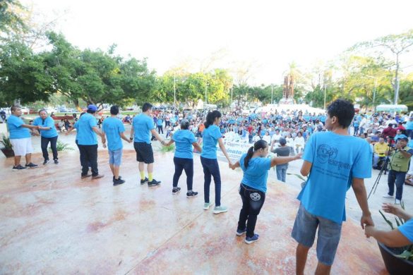 Realizan Caminata Azul por Día Internacional del Autismo