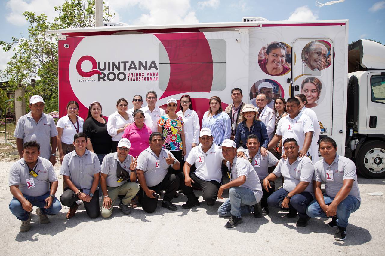 Mara Lezama supervisa las caravanas de salud en Isla Mujeres