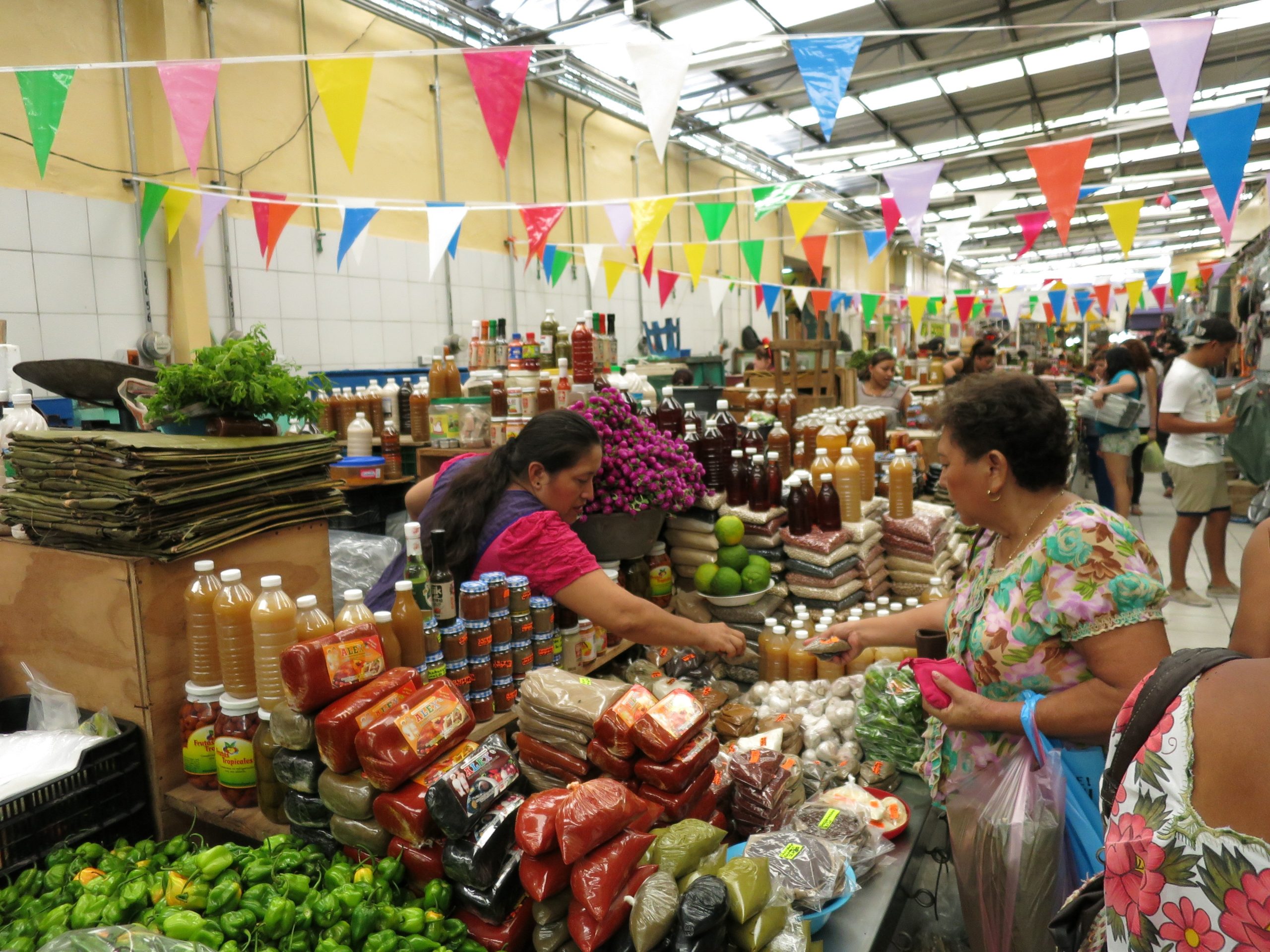 Fortalecen la seguridad de los mercados del Centro Histórico de Mérida