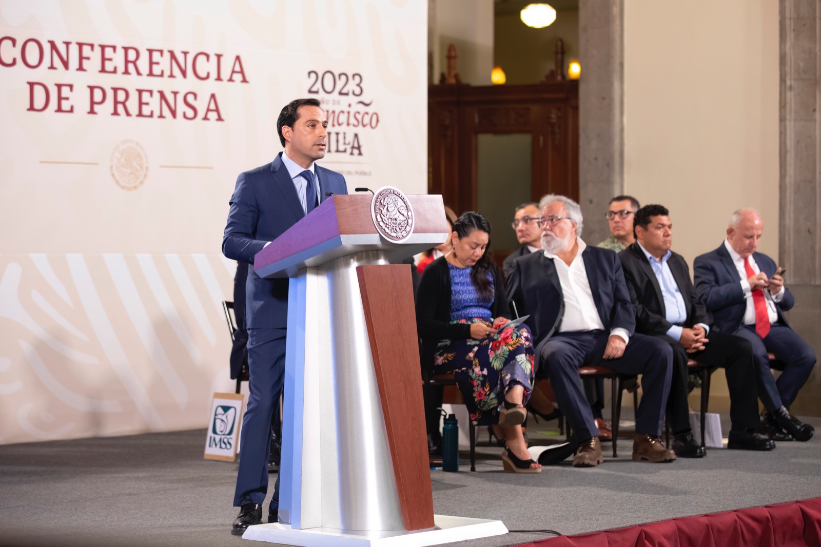 Desde Palacio Nacional y ante Obrador, Vila informa logros de su gobierno