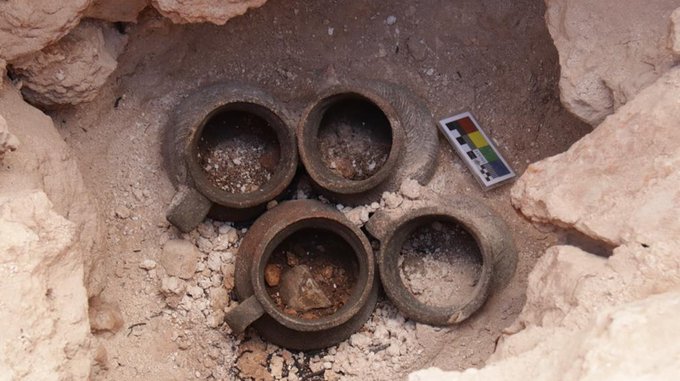 Descubren milenaria ofrenda cerámica en Uxmal, Yucatán
