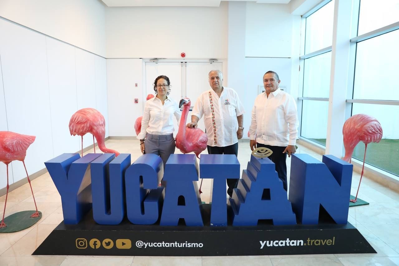 Miguel Torruco realiza gira de trabajo en Yucatán; sultados de la actividad turística a empresarios