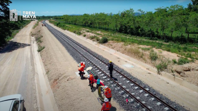 Registra Tren Maya 185 km de vía terminada en tramo 1 y concluye mayoría de 600 obras complementarias: Javier May