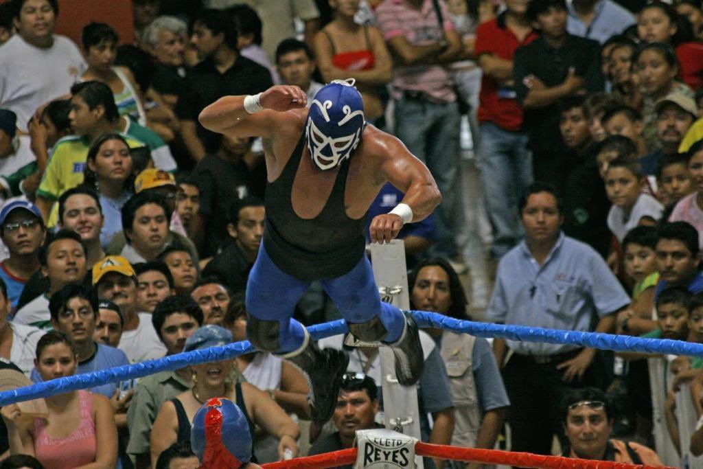 ‘Huracán Ramírez’ llegará a Playa del Carmen para encabezar el próximo cartel de lucha libre en tu colonia