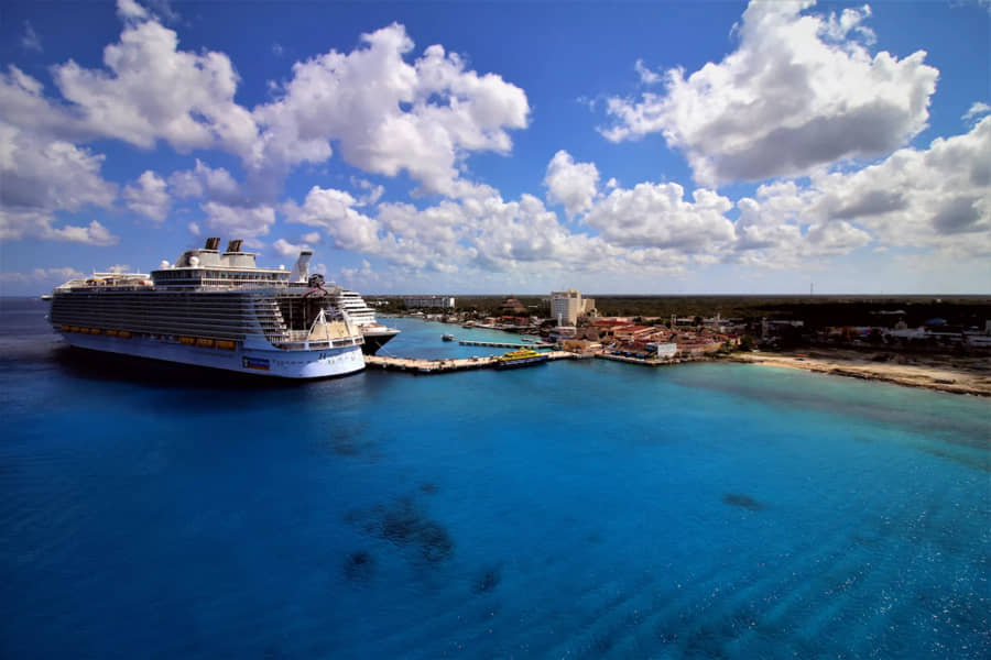 Royal Caribbean presenta planes de crecimiento en Cozumel y Mahahual