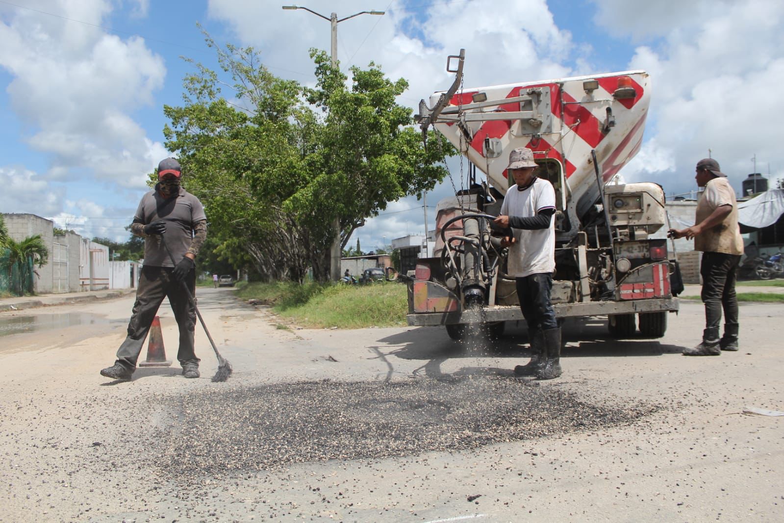 Inicia la rehabilitación de diversas vialidades de Chetumal