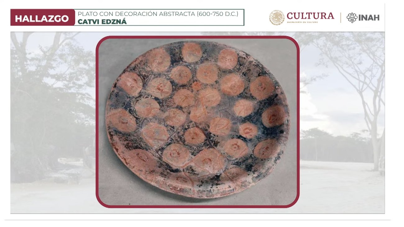 Descubren un plato del periodo clásico maya en obras del Tren Maya en Campeche