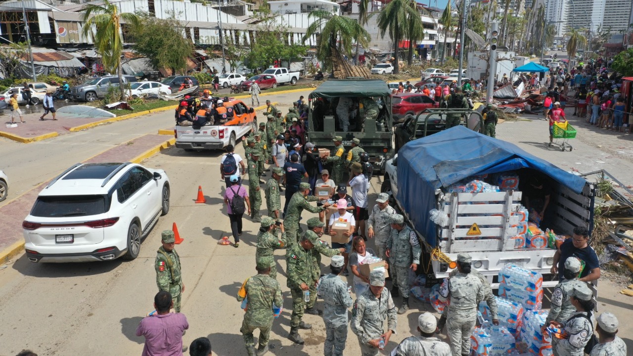 Gobierno de México intensifica atención a población de Acapulco