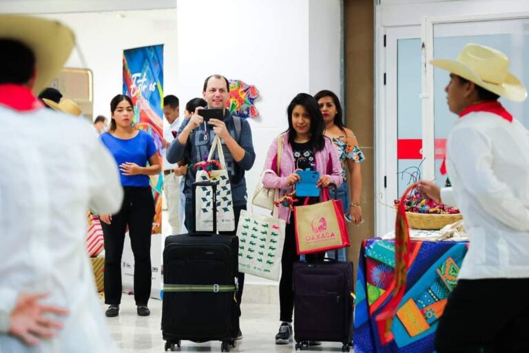 Mexicana Vuela llega a Acapulco