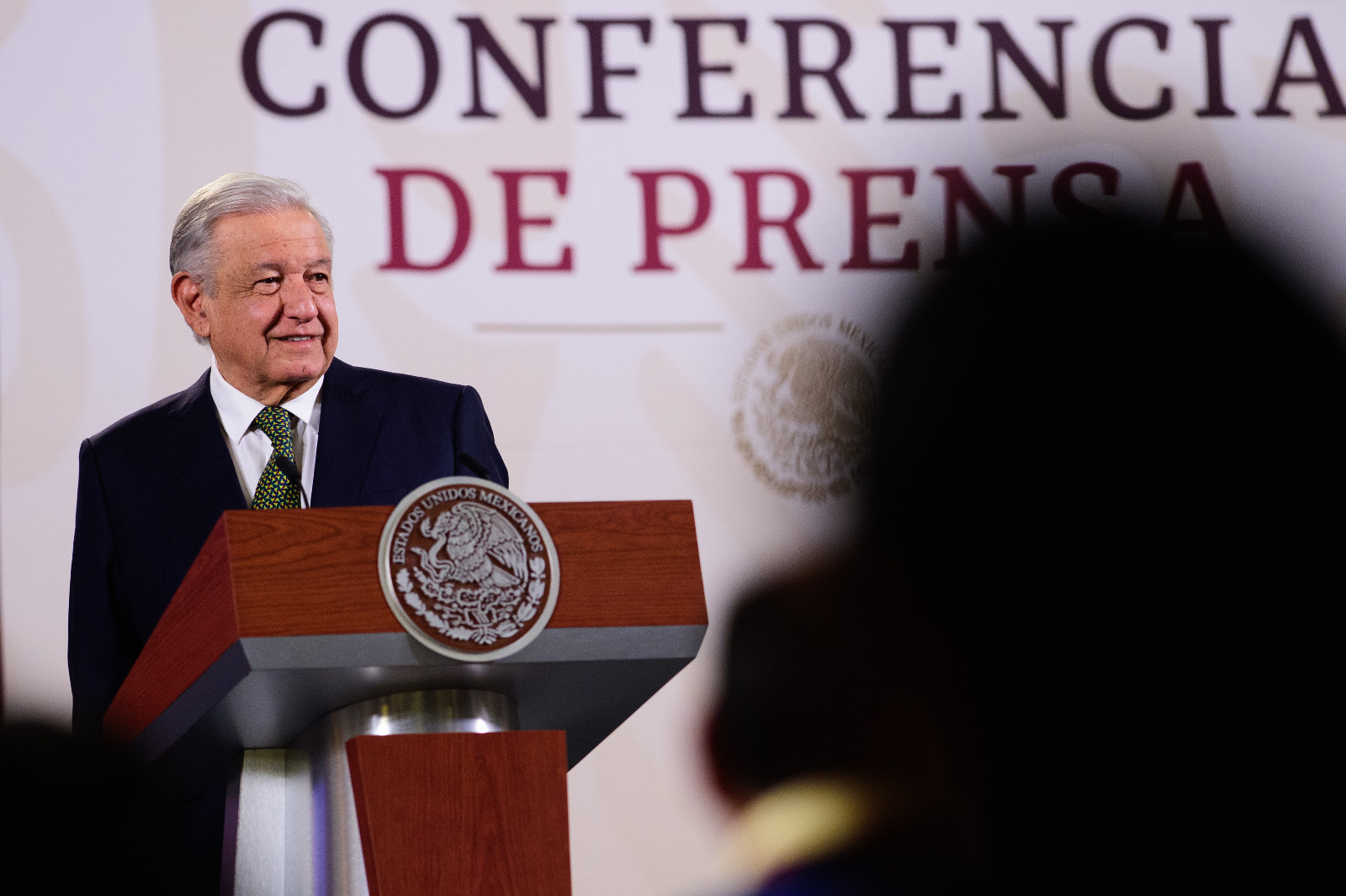 Obrador vulneró neutralidad