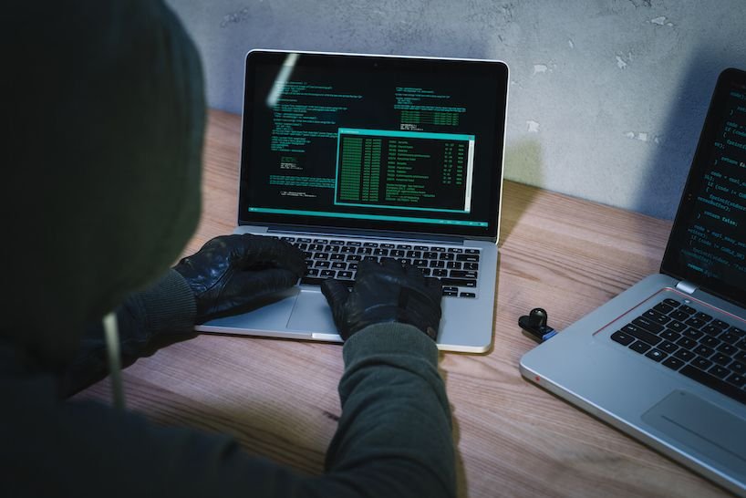 1548108482_hacker_con_lap_top-jpg-jpg
