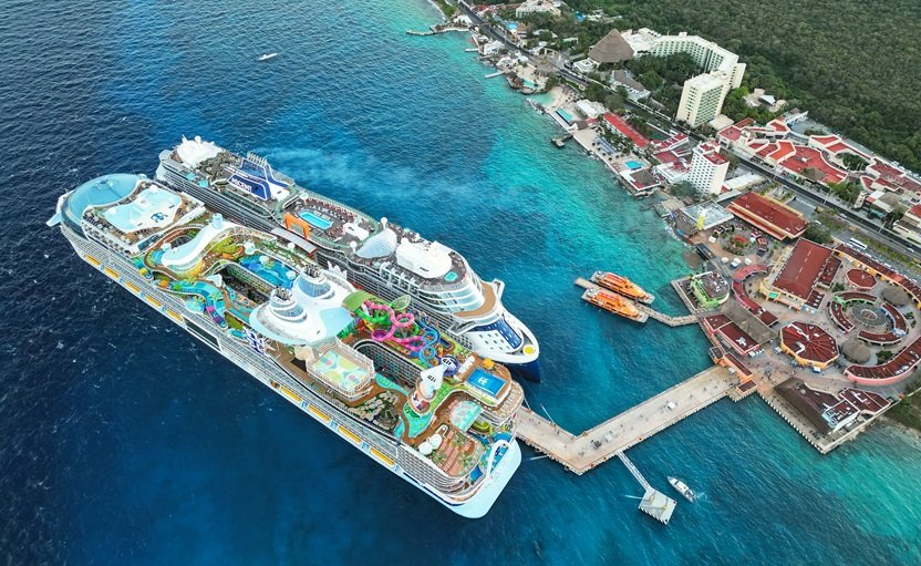 cozumel-tambien-recibe-al-crucero-mas-grande-del-mundo-jpg