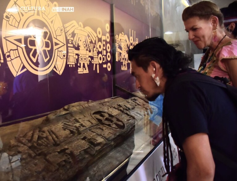 Dinteles de Tlatelolco regresan a la zona arqueológica