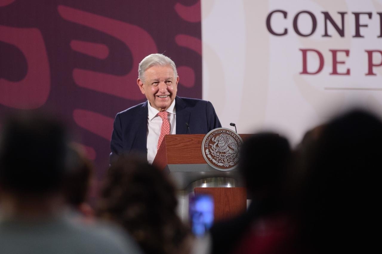 amlo-loret-de-mola-jpg-jpg