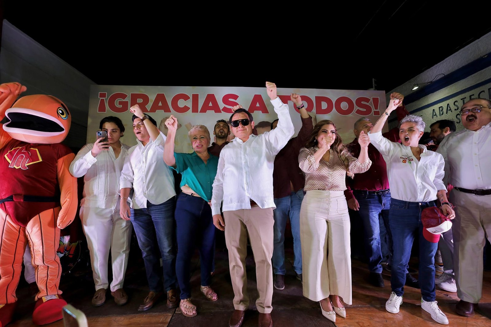 mauricio-vila-y-joaquin-diaz-sostienen-reunion-en-el-palacio-de-gobierno-jpg