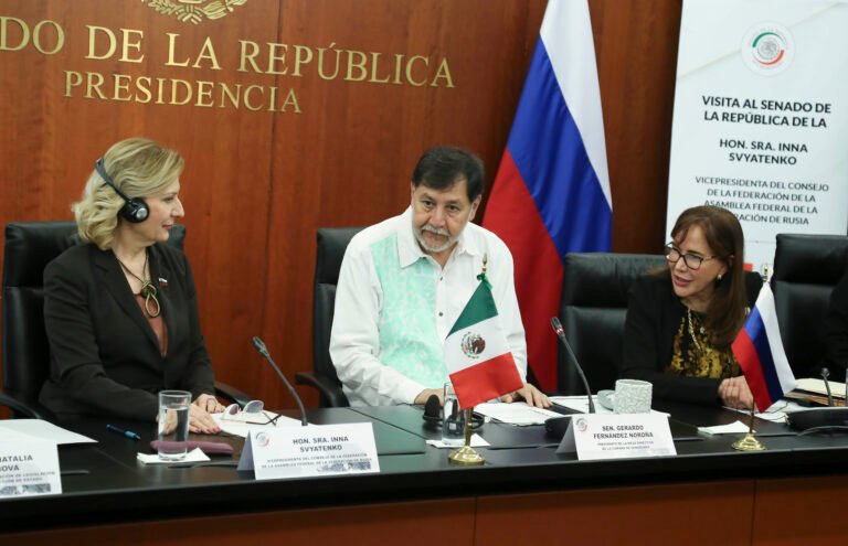 Celebra Noroña solución pacífica al conflicto entre Rusia y Ucrania