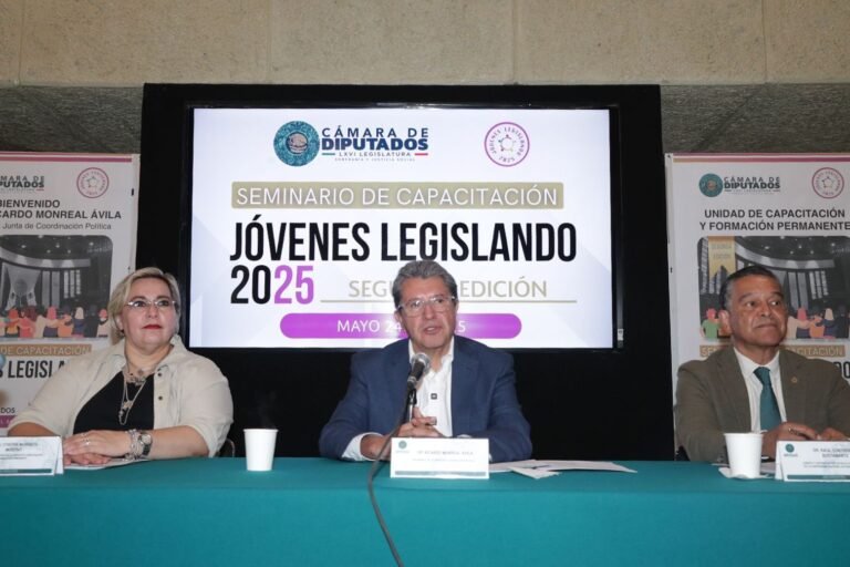 Monreal apuesta por nuevos semilleros de jóvenes para renovar liderazgos