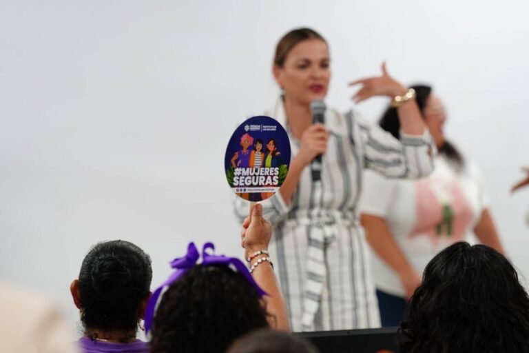 Cecilia Patrón concentra esfuerzos en sur de Mérida para prevenir violencia a mujeres