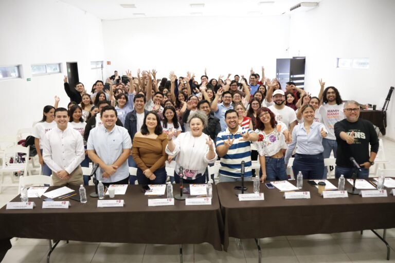 Juventudes de Yucatán echan montón a casting para dirigir Xe´ek de Voces