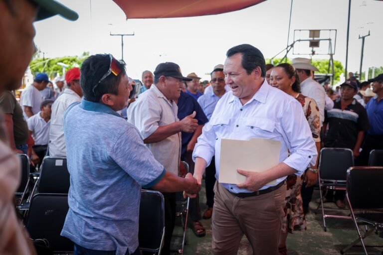Huacho entrega casi 4 mdp para productores de henequén