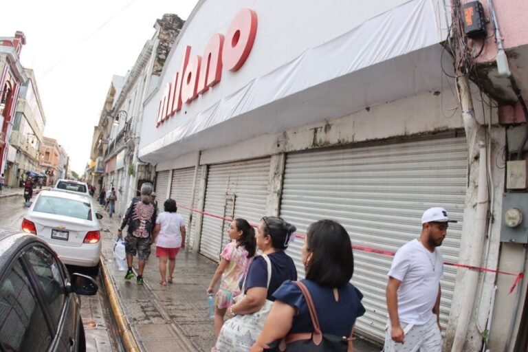 “Aguas con tu techo”, campaña para retitar plafones en mal estado