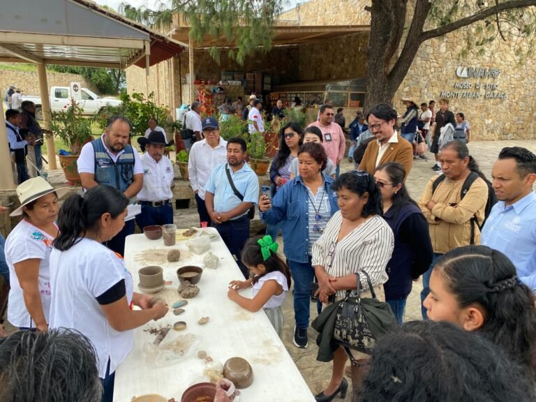 Barro Bruñido, memoria brillante de fuego y tierra, en Monte Albán, Oaxaca