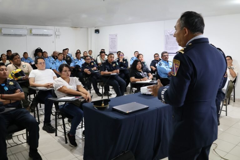 Policías de Mérida son capacitados sobre Seguridad Nacional
