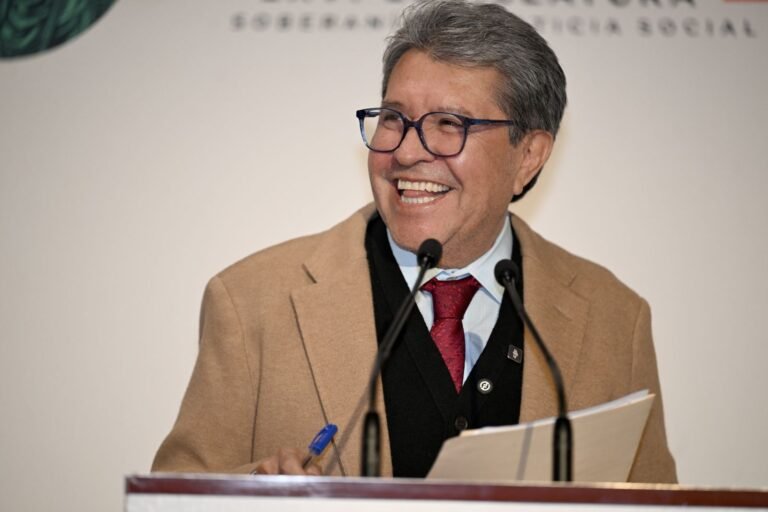 No rotundo a intervención militar en México: Monreal