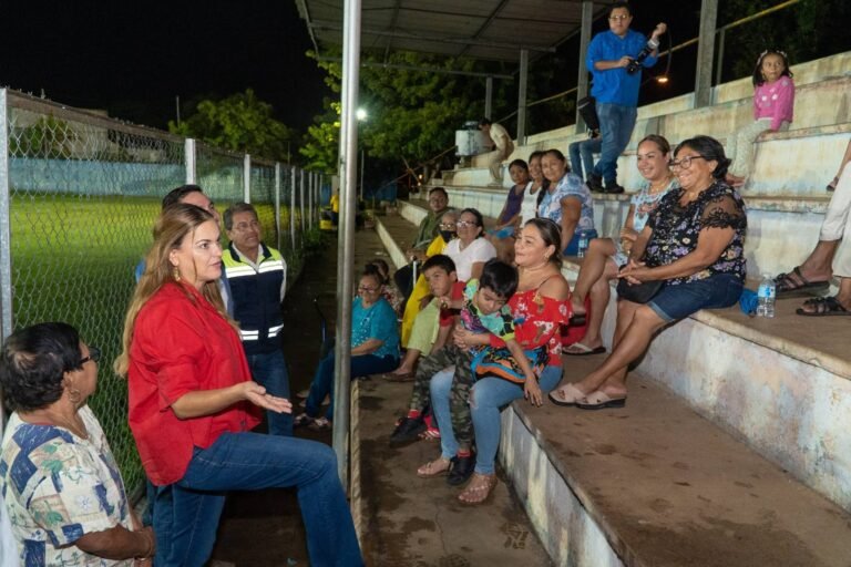 Sigue contacto directo con ciudadanía en Mérida