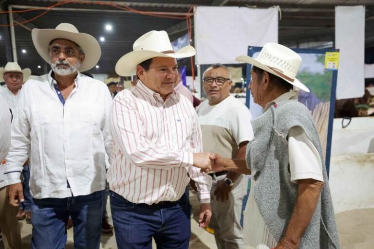 Gobernador de Yucatán, ejemplo nacional en defensa del campo: Berdegué
