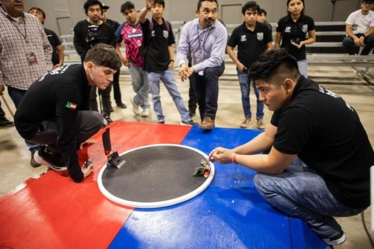 Fortalecen talento tecnológico de Yucatán