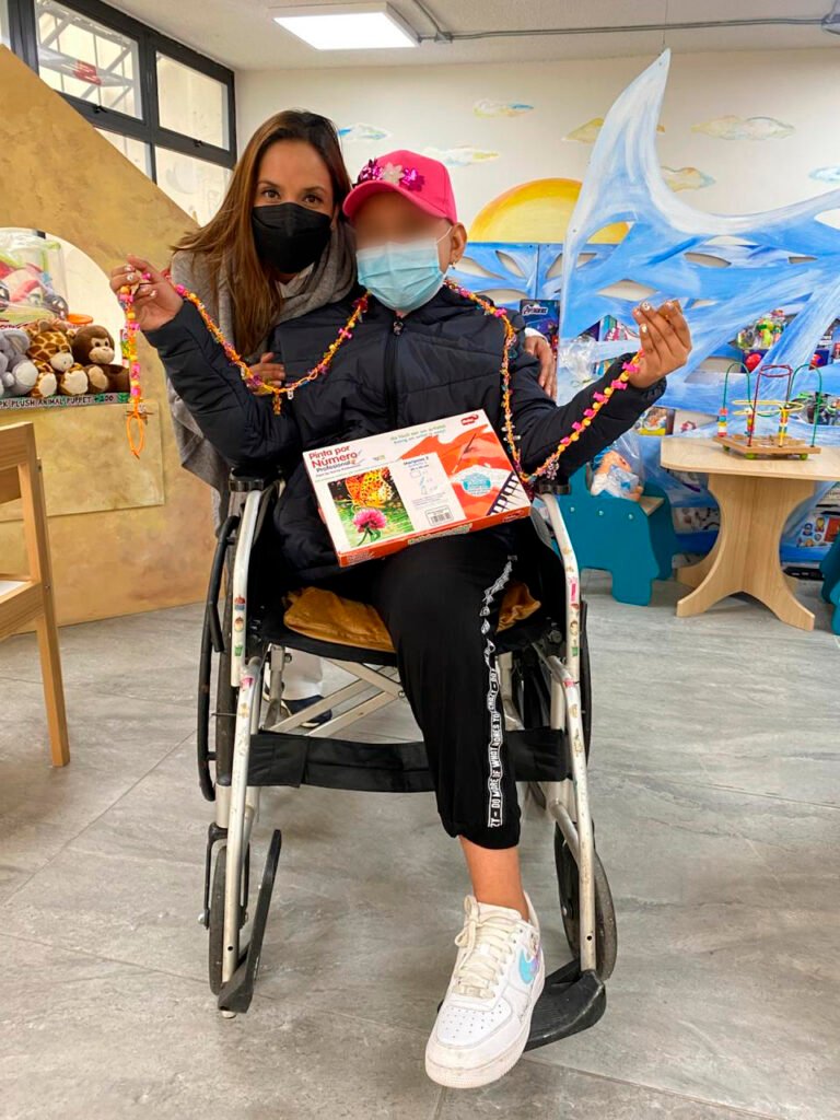 De la batalla contra el cáncer al podio: El nado triunfal de Kimberly