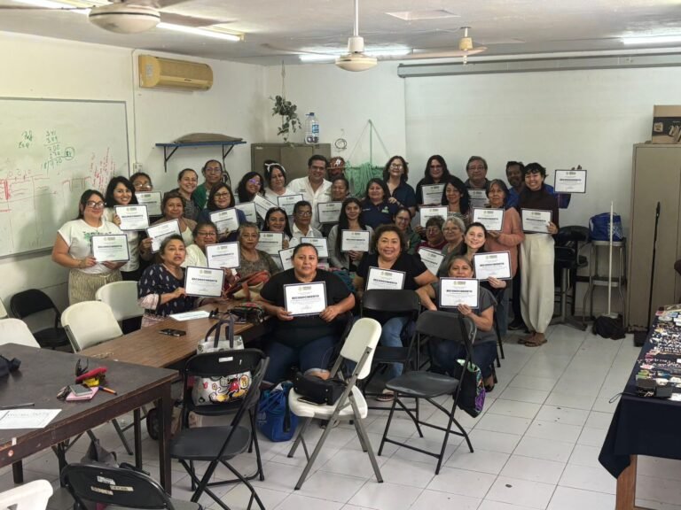 Concluyen capacitación en Mérida para fortalecer economía familiar