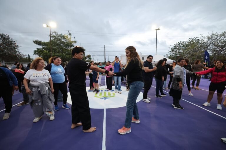 Da Cecilia Patrón, clases de defensa personal a mujeres meridanas