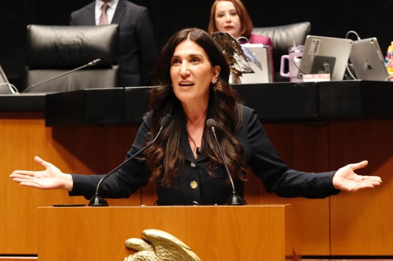 Que den la cara presuntos narcopolíticos: Kenia López Rabadán