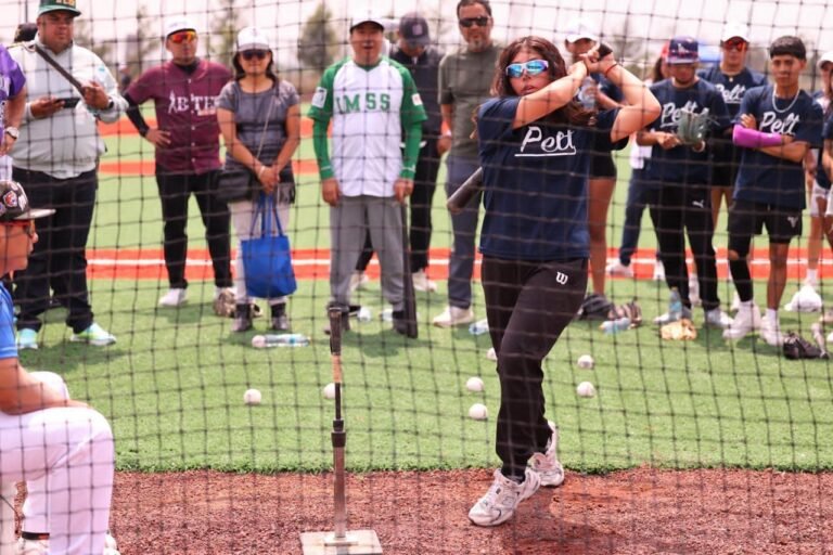 Estrenan parque de béisbol en Parque Ecológico Lago de Texcoco