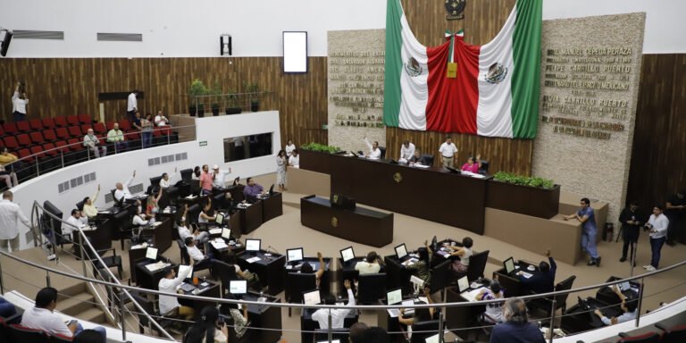 Reformarán Constitución de Yucatán para aplicar austeridad y cero privilegios