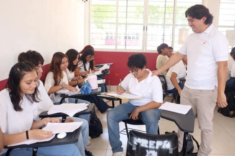 Próximo ciclo escolar tendrá Planteles Renacimiento Maya