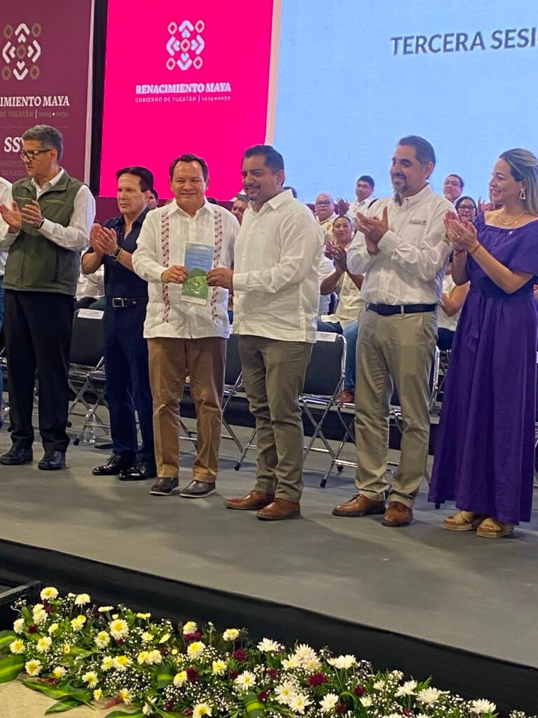 Presenta Gobernador de Yucatán, Guía para Autoridades Municipales en Salud Pública