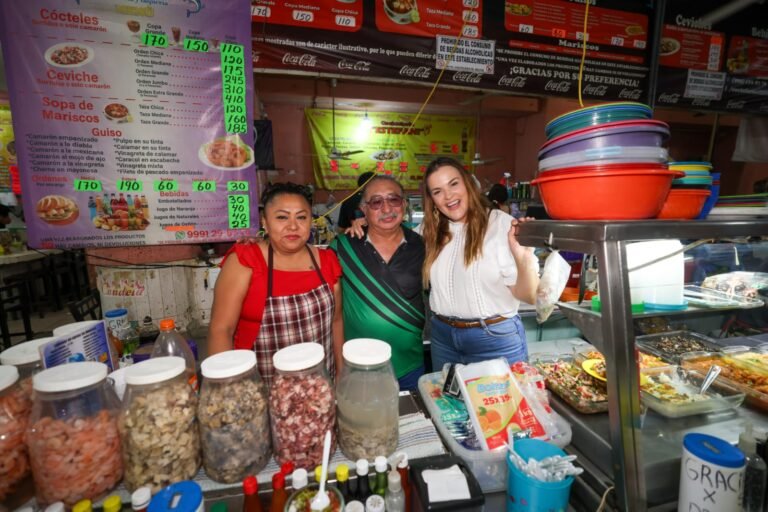Mérida Enchula llega al mercado Lucas de Gálvez