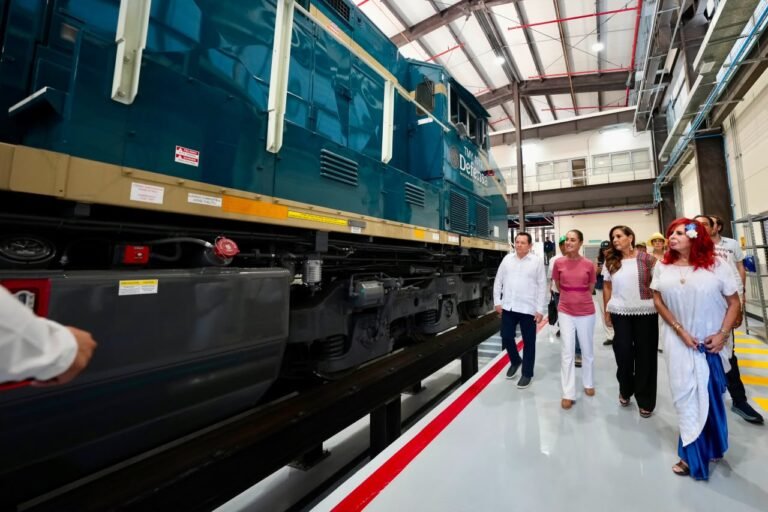 Huacho participa al lado de Sheinbaum en reunión sobre Tren Maya de Carga