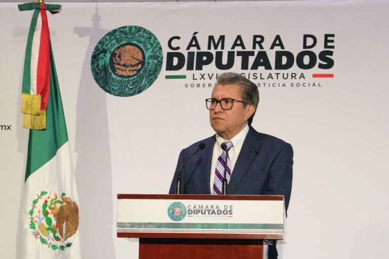 En política, decisiones individuales tienen consecuencias colectivas: Monreal
